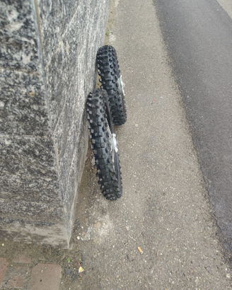 Ruote maxxis per 85cc