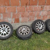 cerchi e gomme Ford fiesta