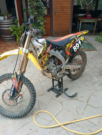 Suzuki rmz 250