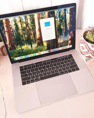 Apple MacBook Pro 15 2019 32GB RAM 2048 GB VEGA 20