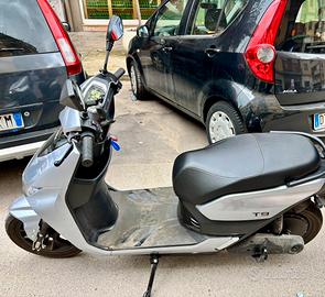 Scooter elettrico YADEA T9  plus 04/25 1.000 €