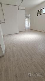 BRINDISI - RIONE CASALE - LOCALE 120MQ