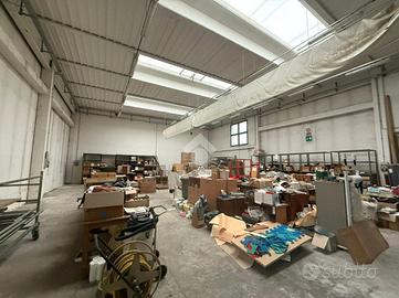 CAPANNONE A SELVAZZANO DENTRO