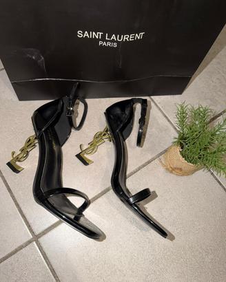 Tacchi Saint Laurent