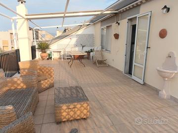 Follonica Pratoranieri vicino al mare con terrazza