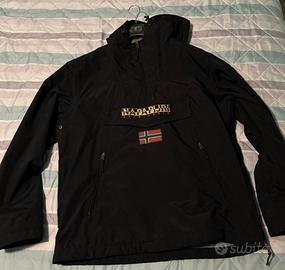 Napapijri Nero Regular fit