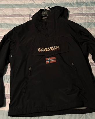 Napapijri Nero Regular fit