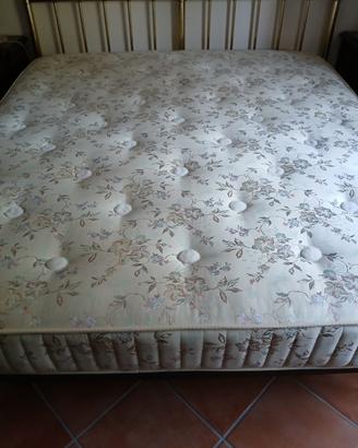 letto matrimoniale  più retta doghe