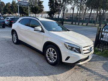 Mercedes-benz GLA 180 d Automatic Premium