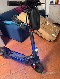 monopattino elettrico ix6 iscooter