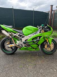 Kawasaki Ninja ZX-6 - 2004