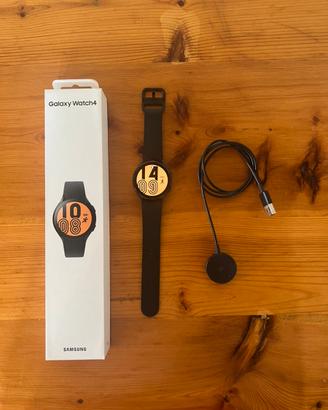Samsung galaxy watch 4 44mm LTE