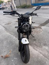 Benelli Leoncino 125