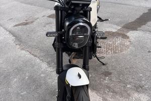 Benelli Leoncino 125
