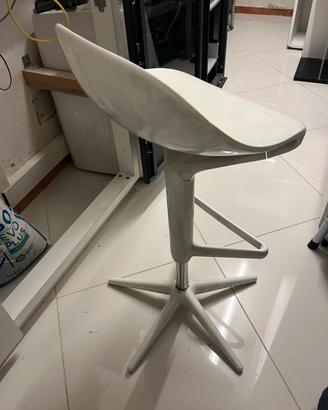 Kartell spoon sgabello