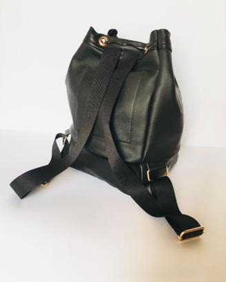 zaino in vera pelle