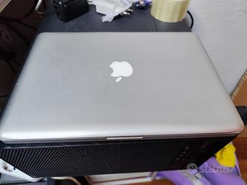 MacBook Pro i5