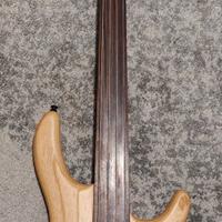 basso elettrico Cort B4 fretless 