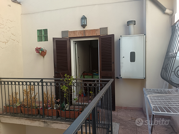 Quadrilocale con ampio terrazzo centralissimo