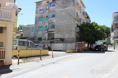 Negozio Lanciano [v438VCG]