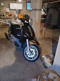 Piaggio Beverly 500 (2005)
