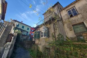 RUSTICO A MONTOGGIO