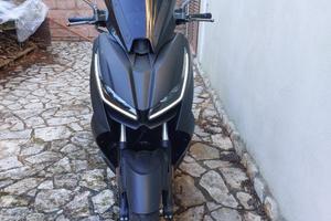 Zontes ZT 350 D - 2024 piastra e bauletto 46L esc