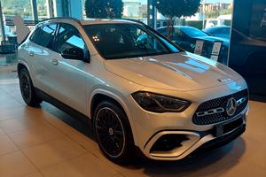 MERCEDES GLA 200 AMG