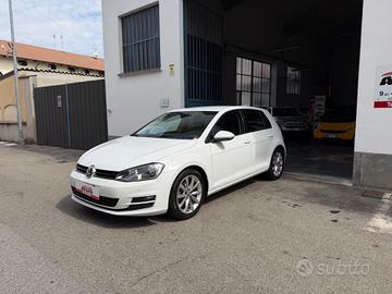 Volkswagen Golf 1.4 TSI 150 CV 5p. Highline BlueMo