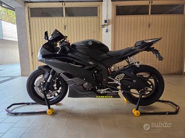 Yamaha R6
