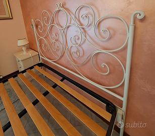 Letto matrimoniale in ferro battuto lav. a mano