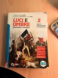 LIBRO DI TESTO LUCI E OMBRE 2
