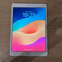 Ipad 8^ generazione con apple pencil