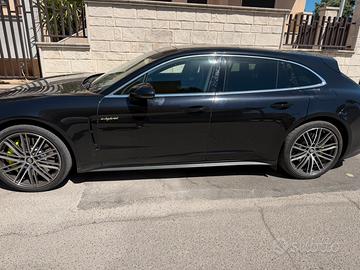 Porsche Panamera 4s hybrid
