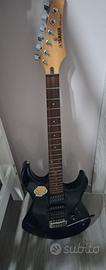 Chitarra elettrica yamaha erg 121c