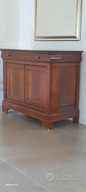 Credenza cappuccina in buone condizioni