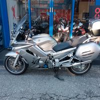YAMAHA FJR 1300 ACCESSORIATO CON POCHI KM