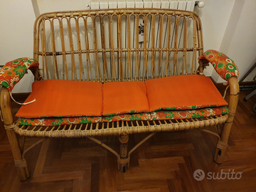 Divanetto in vimini + 2 sedie
