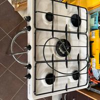 Piano cottura ariston 5 fuochi come nuovo!!