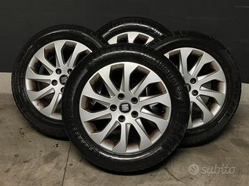 Cerchi in lega 16 pollici + pneumatici