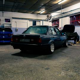 ricambi bmw e30 4 porte