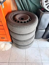 Cerchi+gomme+copricerchi 175/65 r14