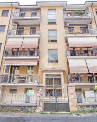 5 LOCALI A RIETI