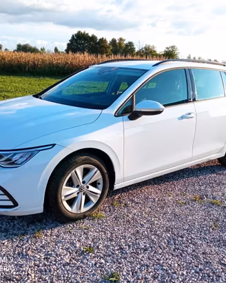 Volkswagen Golf 8 Variant 2.0 TDI HIGHLINE SCR DSG