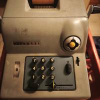 macchina calcolatore  OLIVETTI 