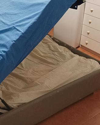  Letto contenitore e poltrona chaise longue 