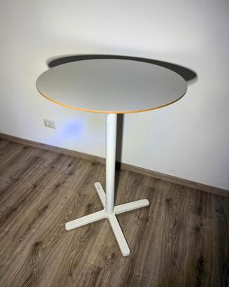 Tavolino da bar