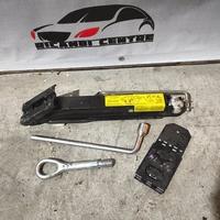 Cric sollevatore manuale mercedes ml 280 w164