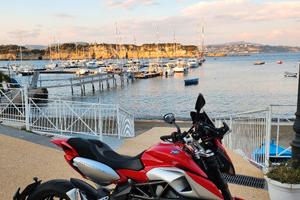 UNICA MV AGUSTA STRADALE 4.000 km  da collezione 