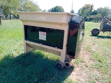 Diraspatrice elettrica per uva